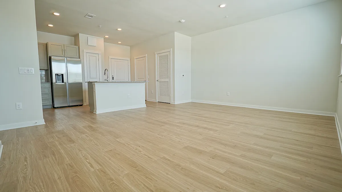 Building Photo - 125 Conrads Ln #1305