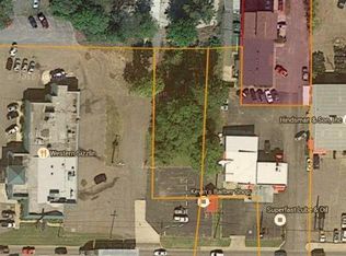 1305 E Main St, Russellville, AR 72801