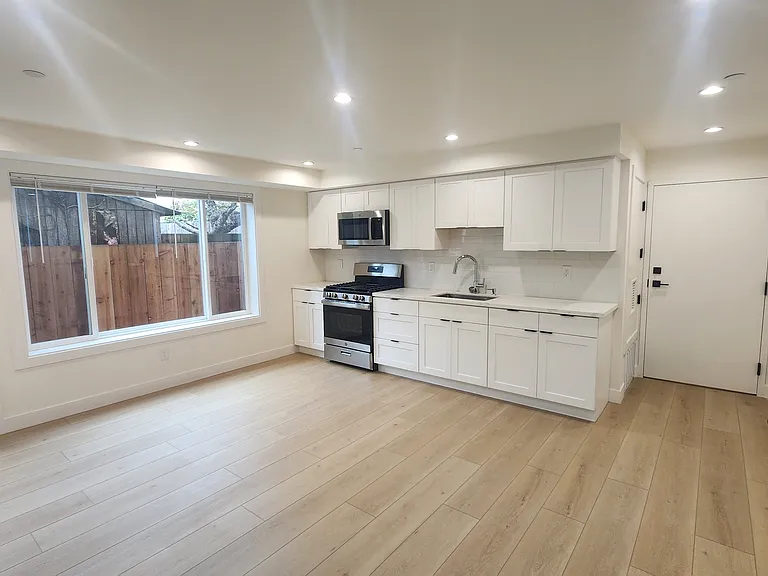 116 Woodrow St — Photo 4