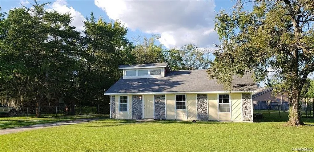 3357 Meadow Lane - 1 — Photo 1