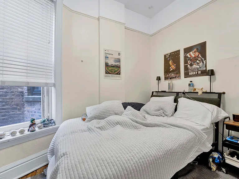 2522 N Burling St #2 — Photo 10