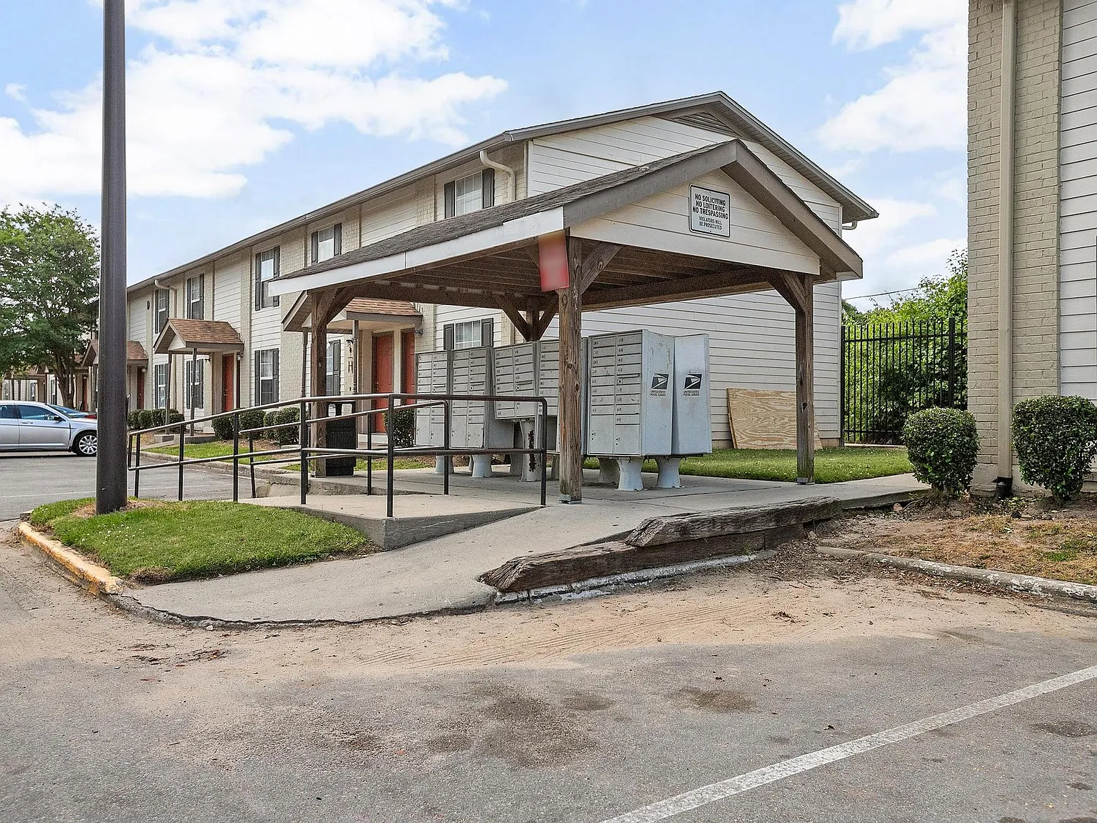 East Augusta Commons — Photo 3