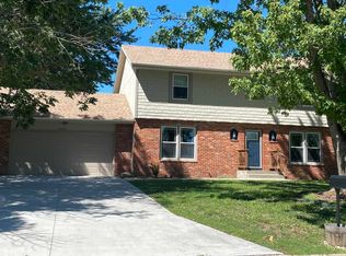 3836 SE 33rd St, Topeka, KS 66605