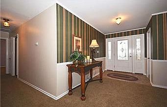 3rd image of 76 Maple Dr