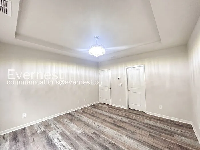 7762 Plymouth Dr — Photo 9