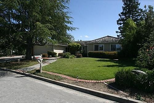 1st image of 20320 Kirkmont Dr