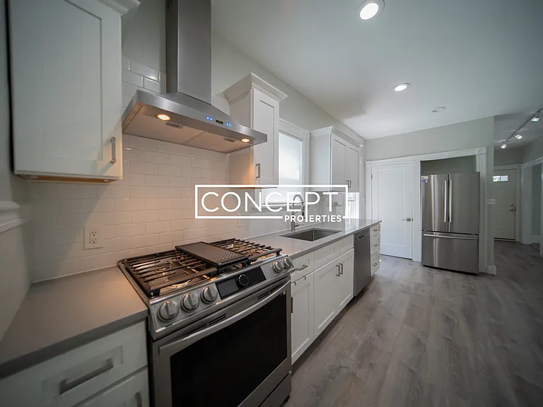 14 Richardson St #1 — Photo 2