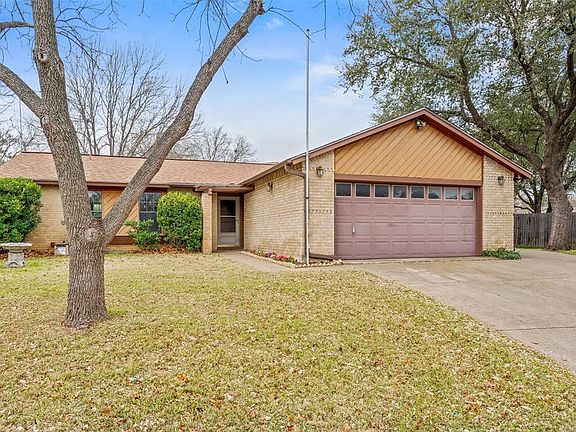 2nd image of 3701 Misty Ct