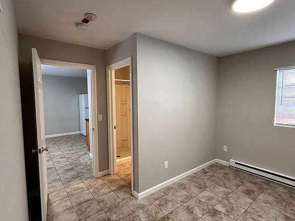 3rd image of 480 Southampton Rd #9