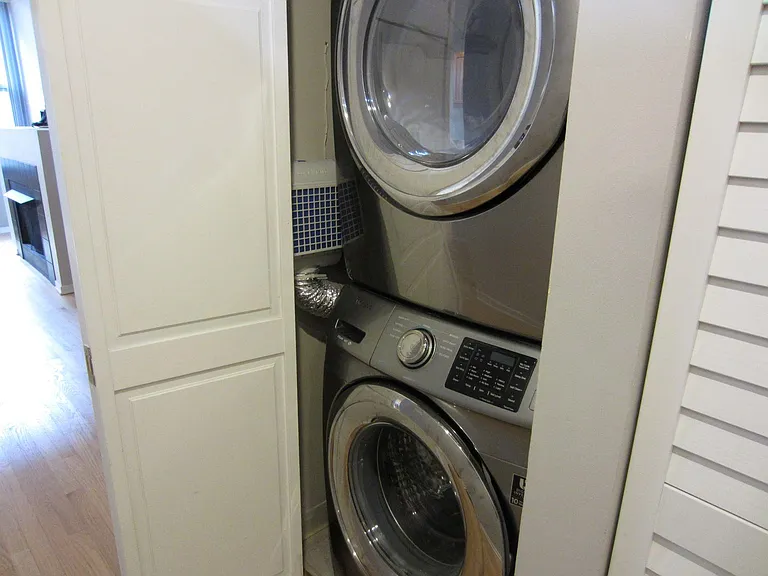 933 W Van Buren St #626 — Photo 7
