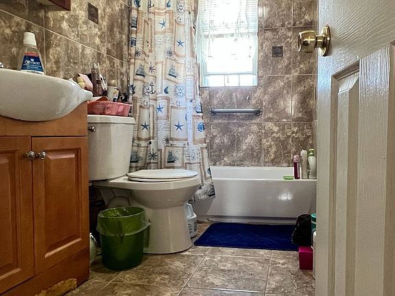 3rd image of 10757 Watson Pl