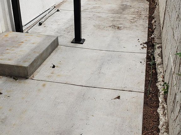 2nd image of 2602 Curtis Ave #4