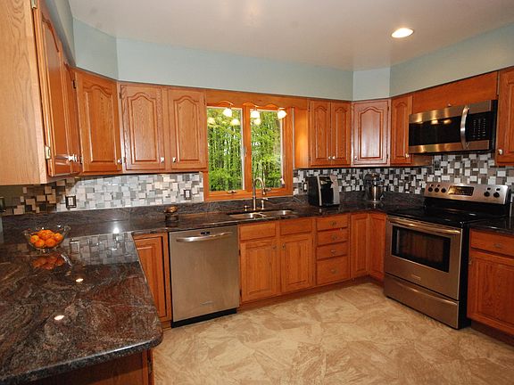 4th image of 4640 6th St