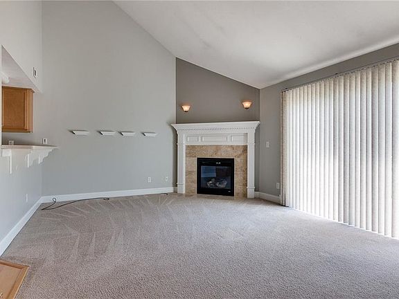 2nd image of 732 Rivers Edge Ln