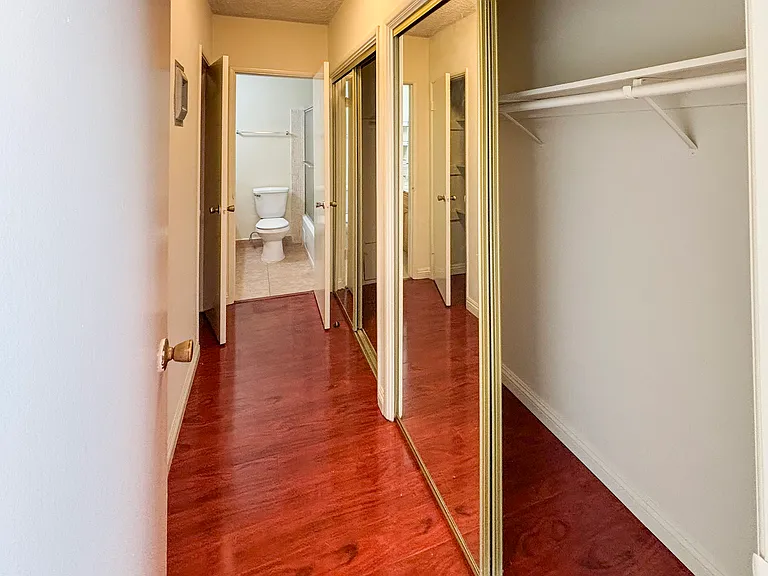 4375 York Blvd #201 — Photo 7