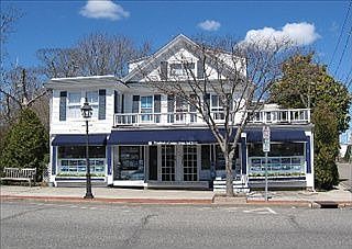 1st image of 104 Main St