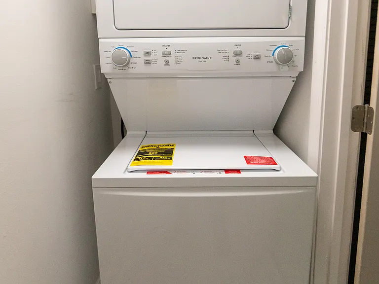 Laundry (2) Laundry (2)
