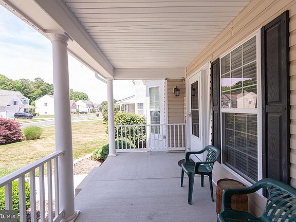 5th image of 1604 Winters Ct