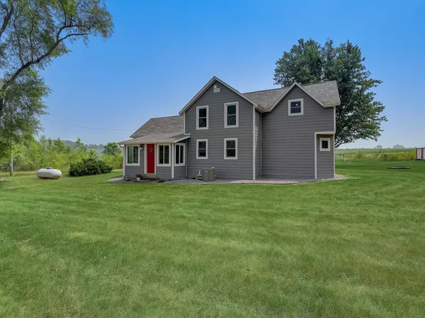 W6801 Patchin Rd, Pardeeville, WI 53954