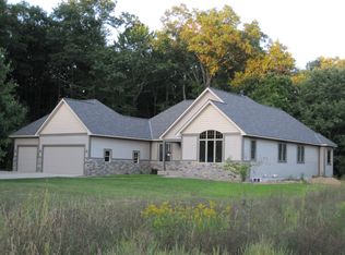 12840 Timberline Ave, Grand Haven, MI 49417