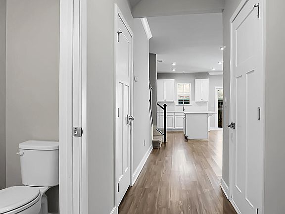5th image of 123 Grand Palm Ln