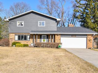 15220 Spring St, Union Grove, WI 53182