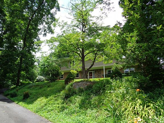 2nd image of 15444 Monticello Dr