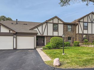 1254 Plum Tree Ct APT B1, Schaumburg, IL 60193