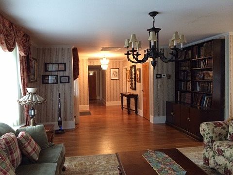 2nd image of 37 Roosevelt Ave