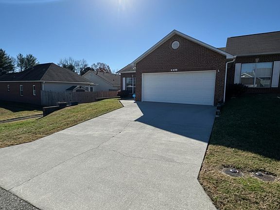 3rd image of 4408 Broadmeadow Way
