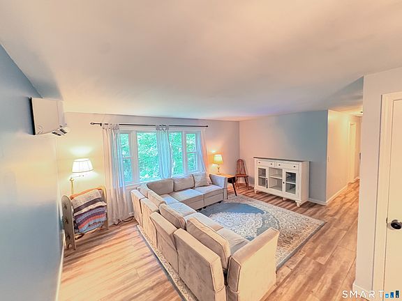 5th image of 37 Great Hillwood Road