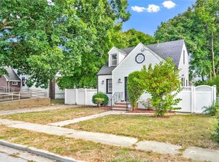 124 Frederick Ave, Roosevelt, NY 11575