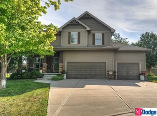 17212 Polk Cir, Omaha, NE 68135