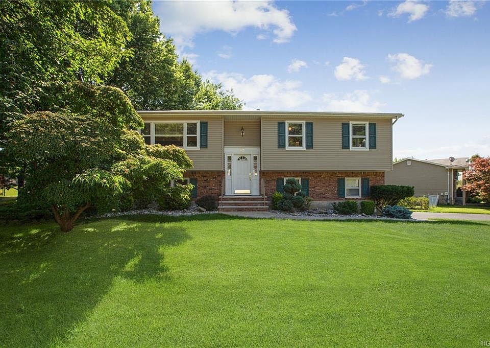 1st image of 43 Jockey Hollow Dr