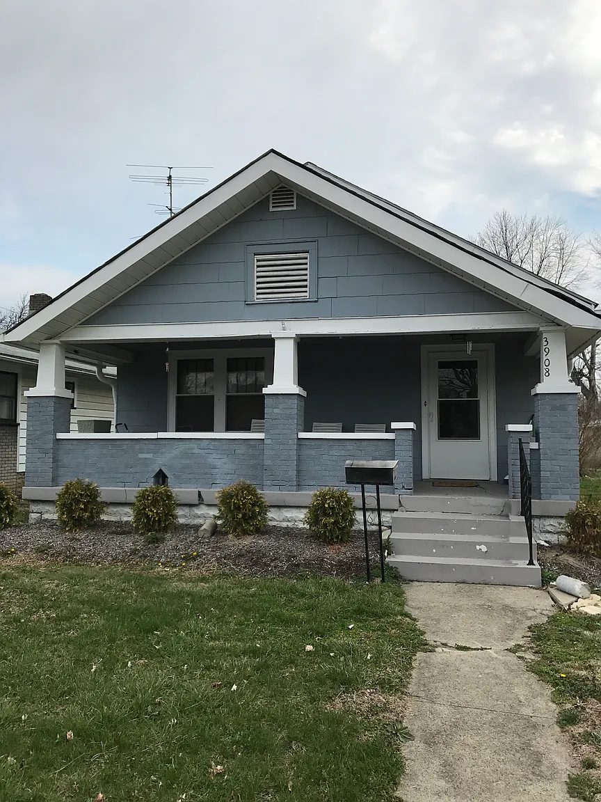 3908 E 11th St photo 1