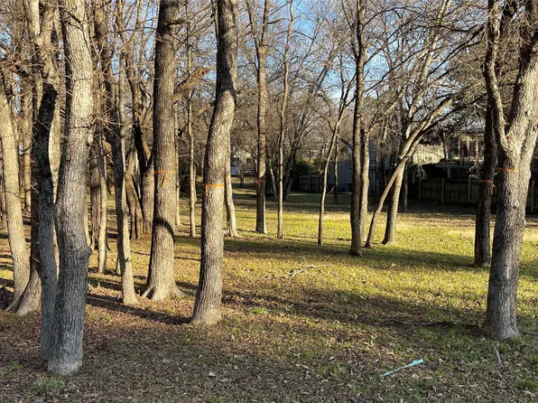 2605 Perkins Rd, Arlington, TX 76016