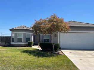 1391 Hawthorn St, Hanford, CA 93230