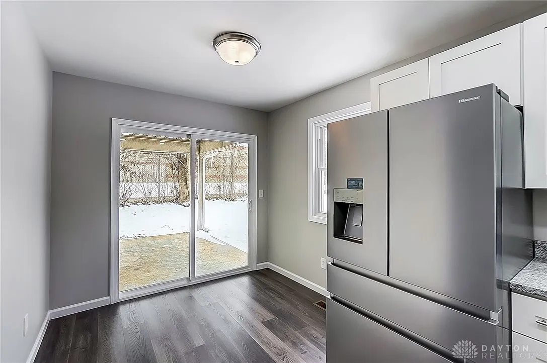 2 bed, 1100 sqft, $1,800 — Photo 3