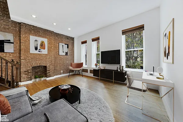 Rented by Brown Harris Stevens | media 3