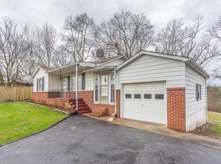 369 N Jenkins Rd, Rossville, GA 30741