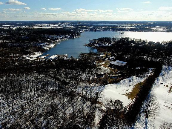 2nd image of 915 Lane 200 Lake James