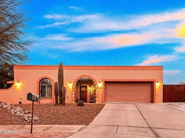 2846 N La Cienega Dr, Tucson, AZ 85715
