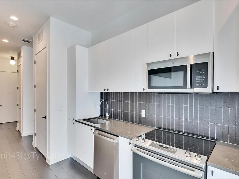 800 Embassy Dr #431 — Photo 5