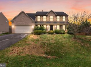 19306 Paradise Manor Dr, Hagerstown, MD 21742