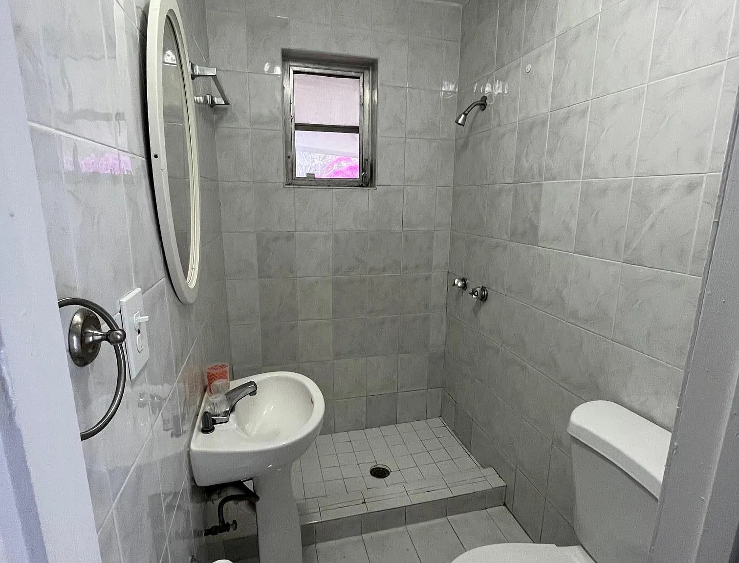 Studio, 400 sqft, $1,400 — Photo 3