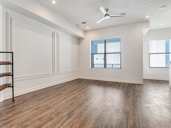 4th image of 1813 Park Ave #104