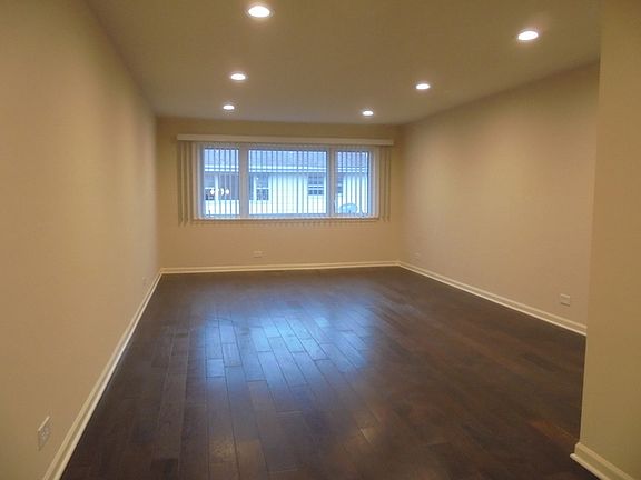 2nd image of 7817 N Nordica Ave