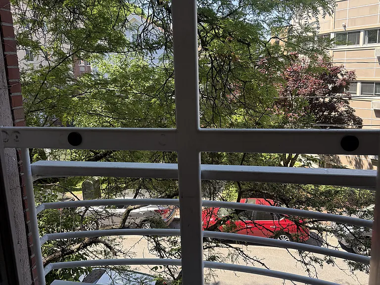 369 Franklin St #24 — Photo 9