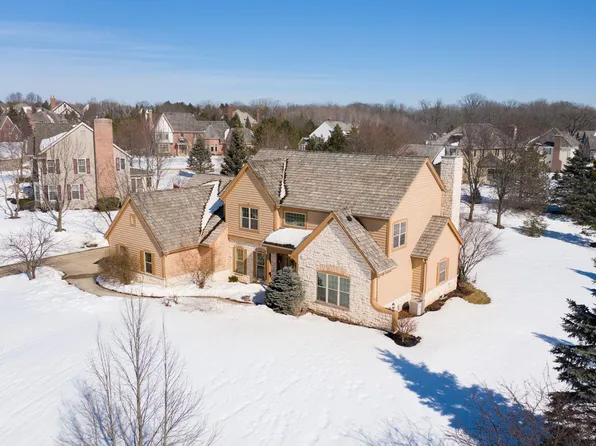10420 N Gazebo Hill Pkwy E, Mequon, WI 53092