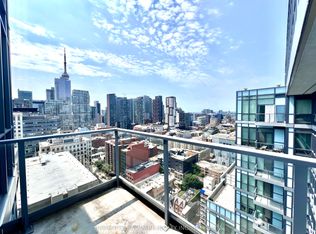 210 Simcoe St #2510, Toronto, ON M5T 0A9